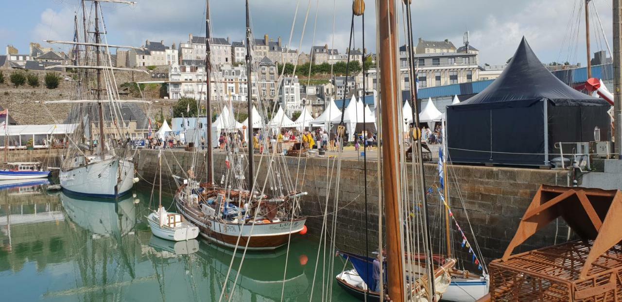 Apartmán La Victoire Granville Exteriér fotografie